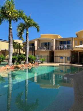 Отель Coolum Beach Getaway Resort  Кулум-Бич